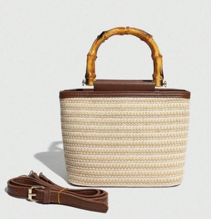 Bolsa Praia de Palha com alça em bambu