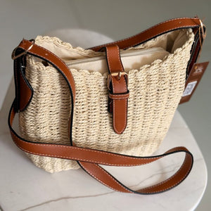 bolsa de palha natural sofisticada
