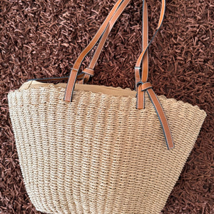 Bolsa de Praia em Palha Bruges -Elegância Atemporal em Palha