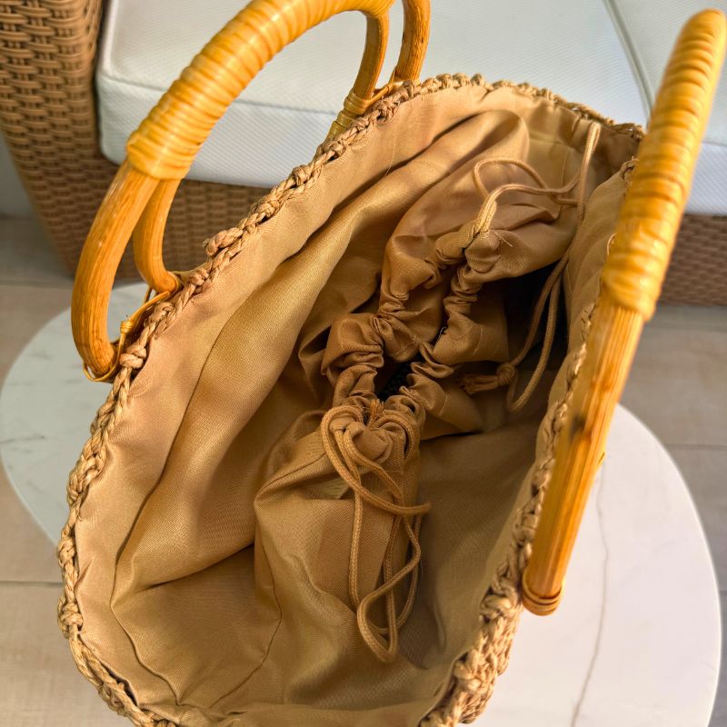 bolsa de palha chic forrada com fecho tipo saco